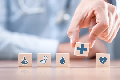 Versicherungsbranche — Automatisierte Datenverarbeitung & Validierung